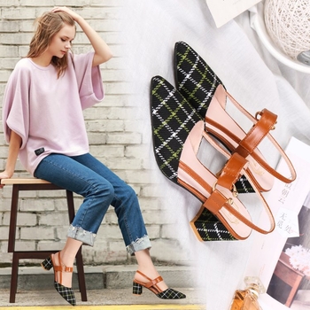 Casual sandale s oštrim prstom, denim gornji dio, kopča, srednja visina potpetice 3-5 cm