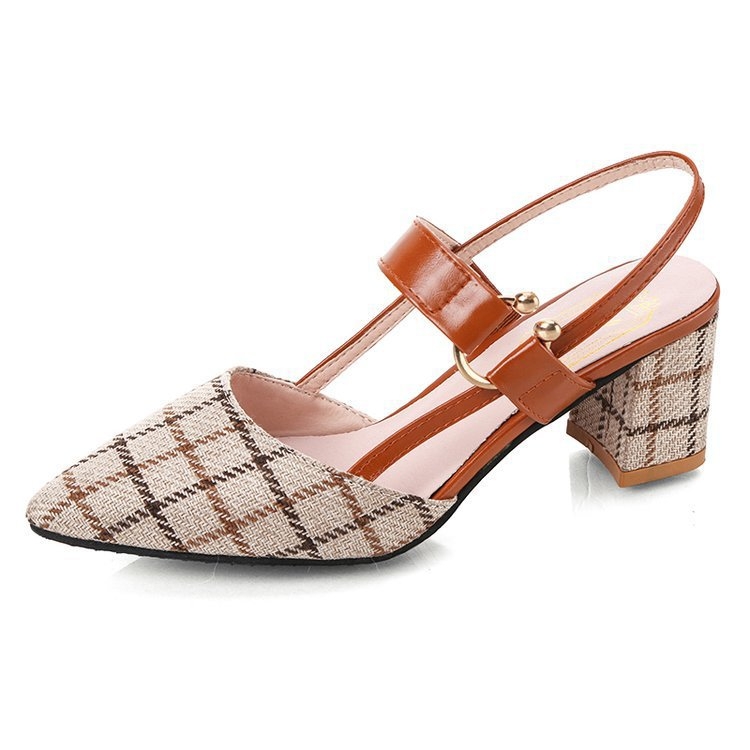 Casual sandale s oštrim prstom, denim gornji dio, kopča, srednja visina potpetice 3-5 cm