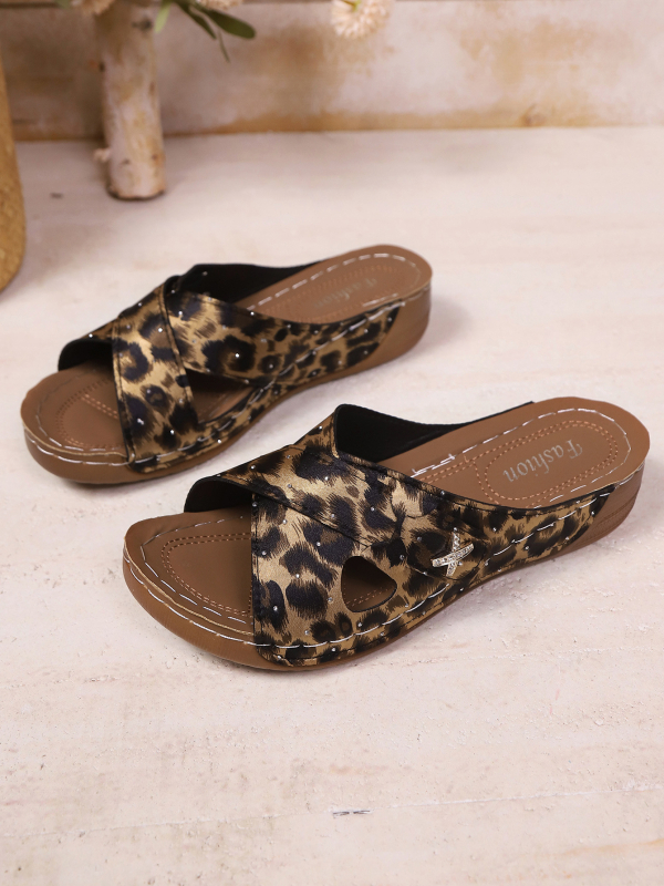 Ženske sandale za plažu s jednim remenom, leopard uzorak, debeli potplat, nagnuta peta
