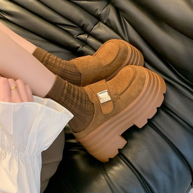Ženske slip-on cipele s debelim đonom – zatvoren vrh, PVC gornji dio, gumeni đon, okrugli nos