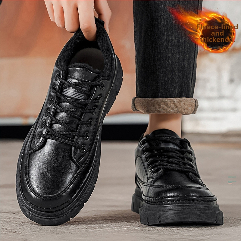 Férfi téli cipők: felsőrész szintetikus bőrből, velúr belső, gumi talp, csúszásmentes