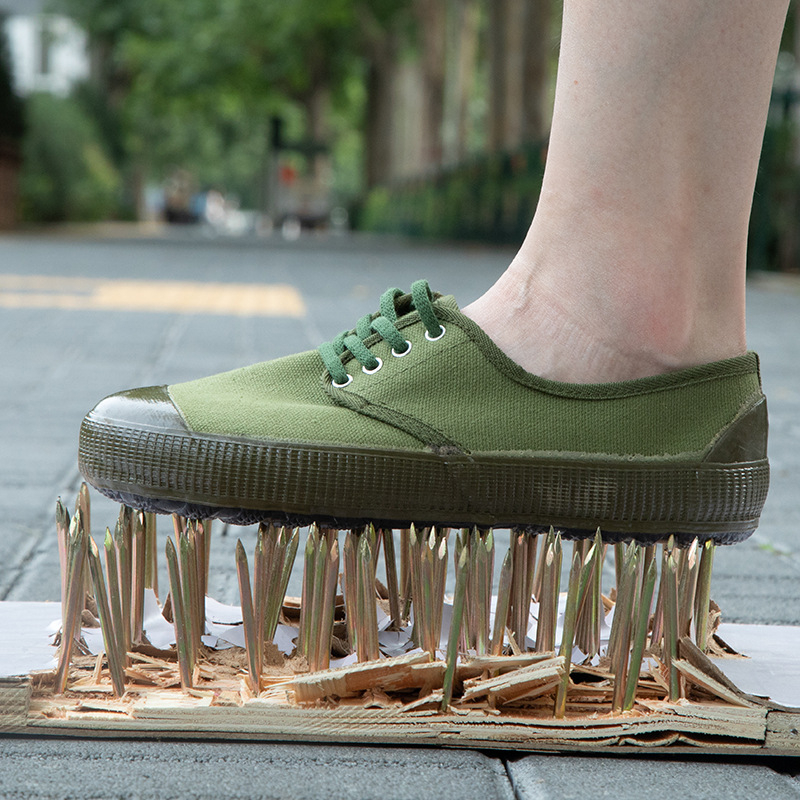 Pantofi de muncă (camuflați, respirabili, partea superioară din pânză, talpă din cauciuc, toc plat)