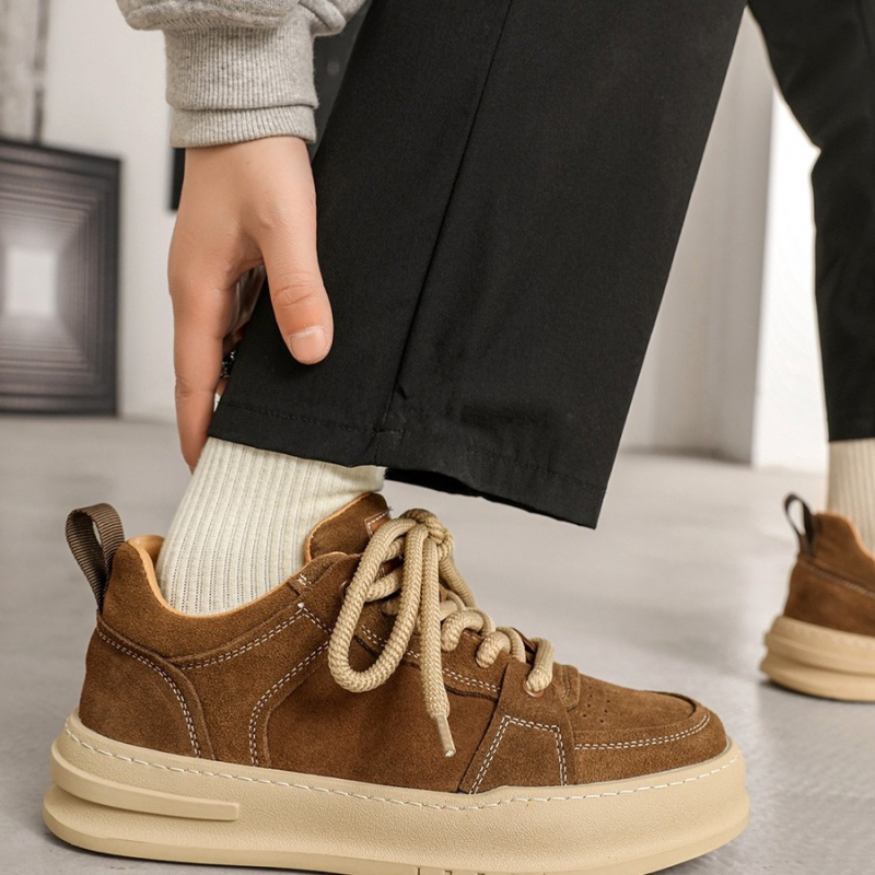 Muški loafers od platna s oštrim nosom, vezicama i gumom