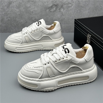 Pantofi sport bărbați cu talpă groasă pentru vară - piele artificială pe deasupra, talpă din cauciuc, înălțime a călcâiului 3–5 cm, închidere cu șireturi