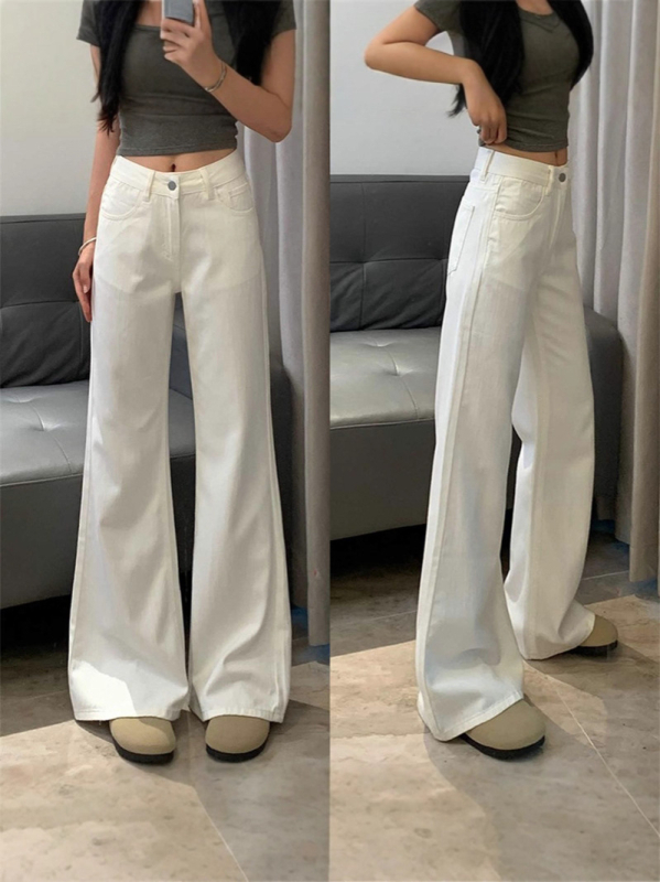 Jeanși cu siluetă micro-flare, denim cu căptușeală din fleece, talie înaltă, poliester 30–50%