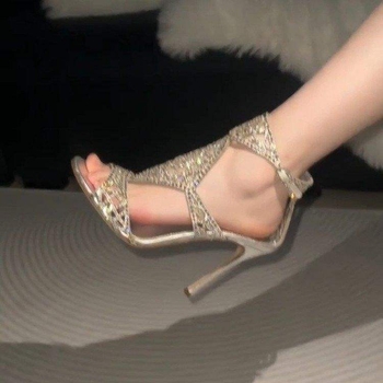 Női PU bőr szandál mandula alakú orral, alacsony sarok, gumízületi talp, PU bélés