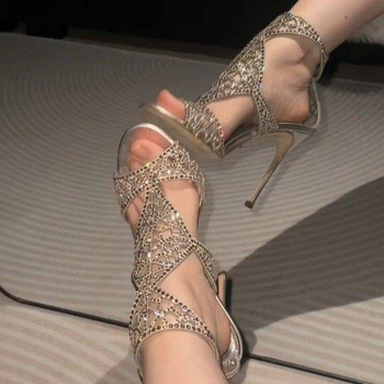 Női PU bőr szandál mandula alakú orral, alacsony sarok, gumízületi talp, PU bélés