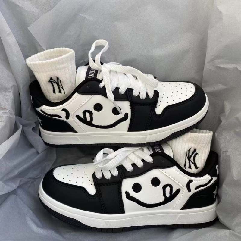 Uniszex vastag talpú casual sportcipő, PU felsőrész, hálós belső, gumitalp, fűzővel záródó