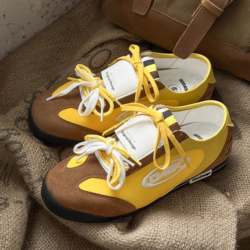 Uniszex sportcipő vastag talppal, matt felsőrész, kerek orr, fűzőzárás