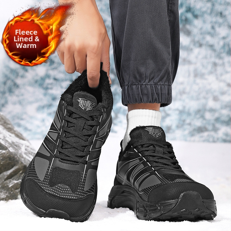 Téli papucs uniszex fleece bélessel, felső rész mikroszálas bőr, kerek orr, vastag talp