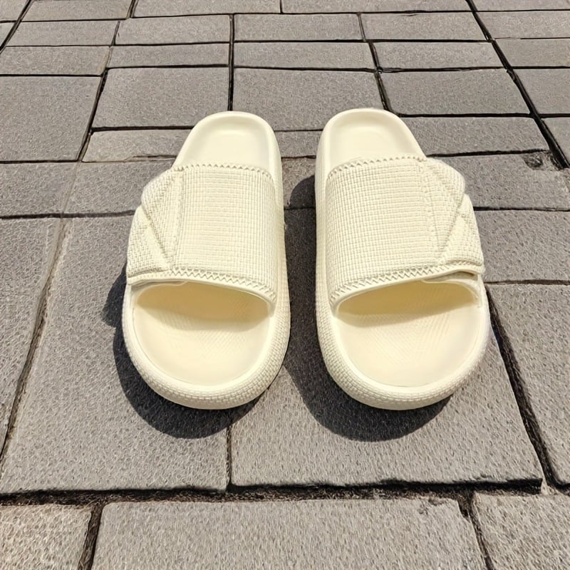 Slip-On sandale s EVA gornjim dijelom i EVA potplatom, injekcijsko oblikovanje, ležerni stil, proljeće 2024