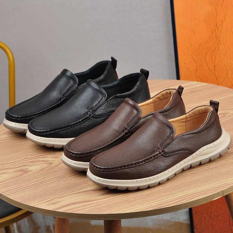 Férfi loaferek természetes bőrből, légáteresztő slip-on, talp habos gumiból, alacsony sarkú 1–3 cm, belső bélés sertésbőr