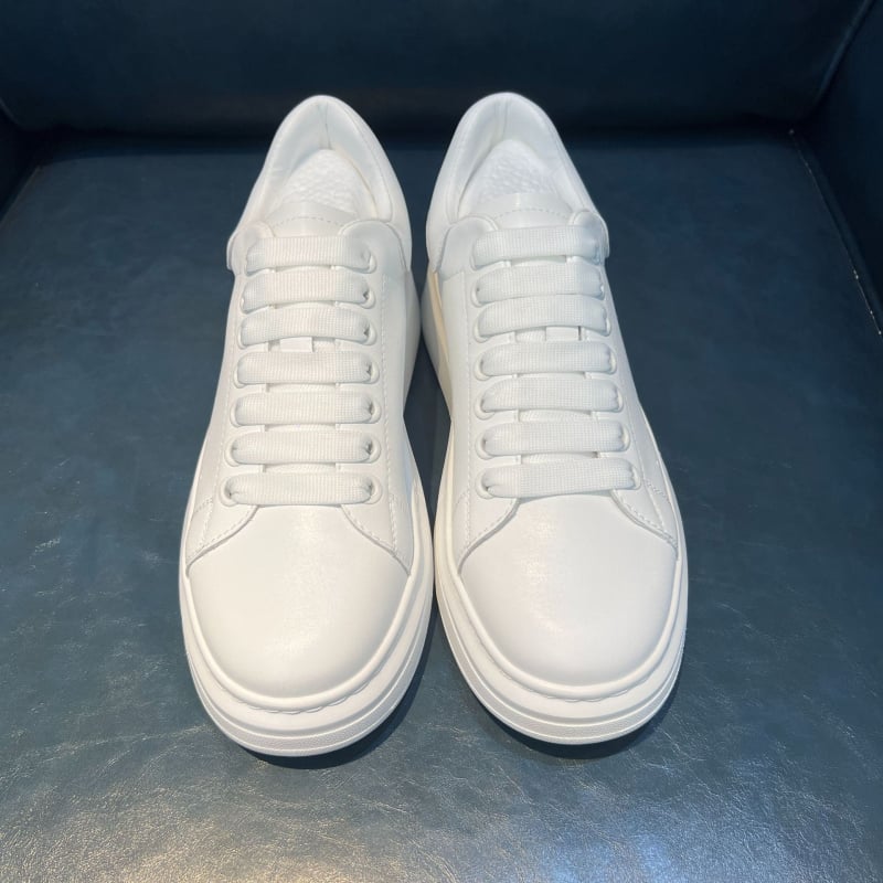 Muške casual tenisice od teleće kože, niski profil, vezivanje, gumeni đon, niski potplat (1–3 cm)