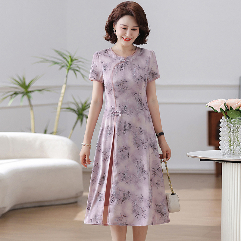 Elegantna ljetna haljina inspirirana kineskim stilom cheongsam, srednja duljina, poliester tkanina, diskasti kopča