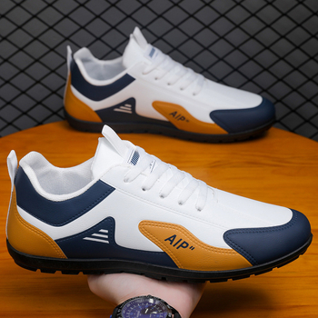 Férfi mokaszín: PU felső rész, PVC talp, slip-on, alacsony sarkú 1–3 cm, kerek orr