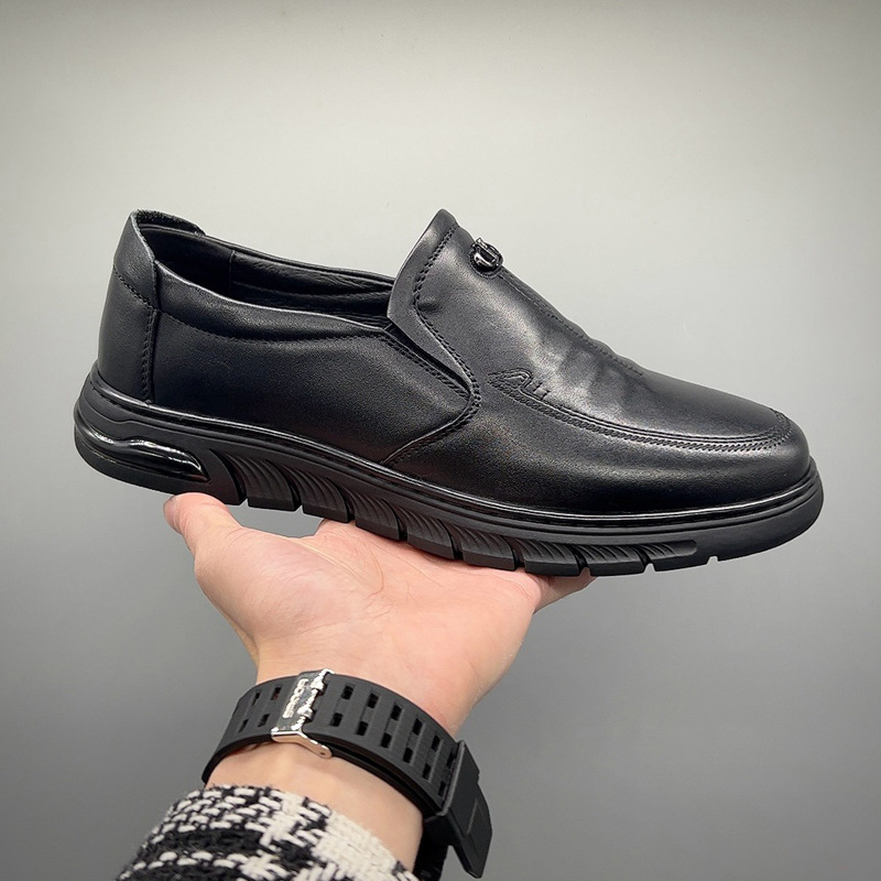 Férfi mindennapi cipő első réteg marhabőrrel, légáteresztő, csúszásmentes gumitalp, kerek orr, középkorúaknak 40–60