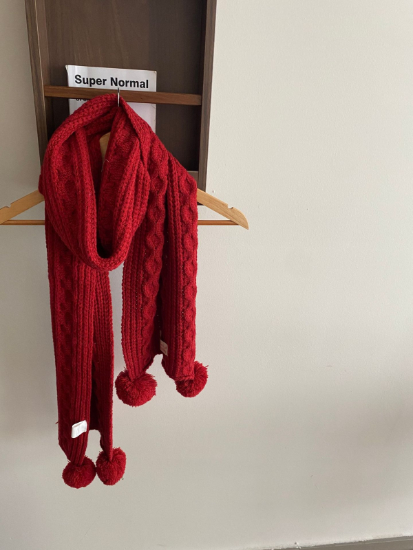 Шал от вълна – warp-knit, plain weave, запазва топлината, зима