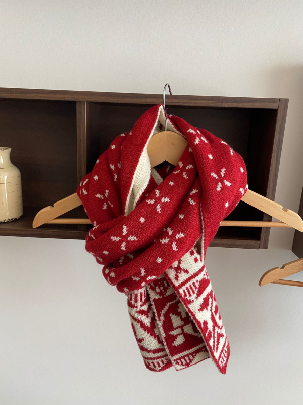 Шал от вълна – warp-knit, plain weave, запазва топлината, зима