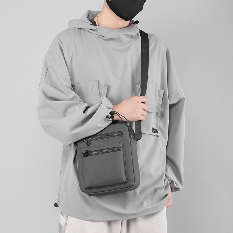 Muška casual crossbody torba, vodootporna, velika kapaciteta, pogodna za 8-inčni prijenosnik, unutarnja džep