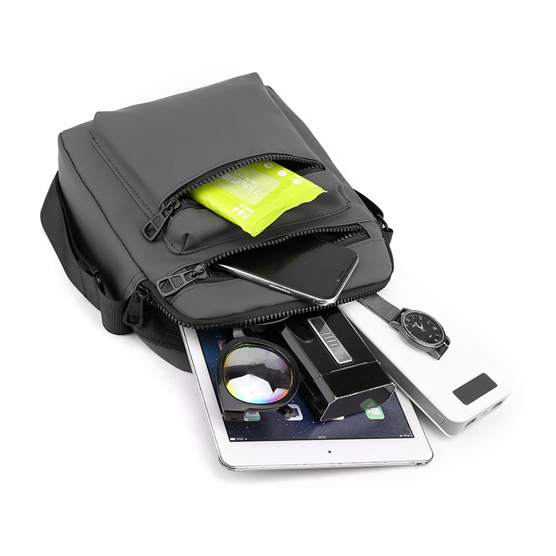 Muška casual crossbody torba, vodootporna, velika kapaciteta, pogodna za 8-inčni prijenosnik, unutarnja džep