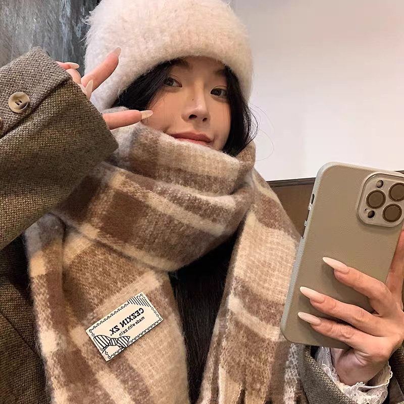 Шал за жена в синьо каре, warp knitting, запазва топлината, Зима 2025, полиестер