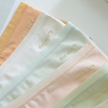 Női középmagasságú pamut alsónemű, antibakteriális, lélegző, mintázat betűkkel és számokkal