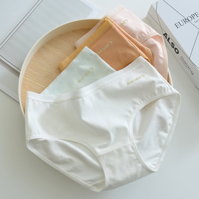 Női középmagasságú pamut alsónemű, antibakteriális, lélegző, mintázat betűkkel és számokkal