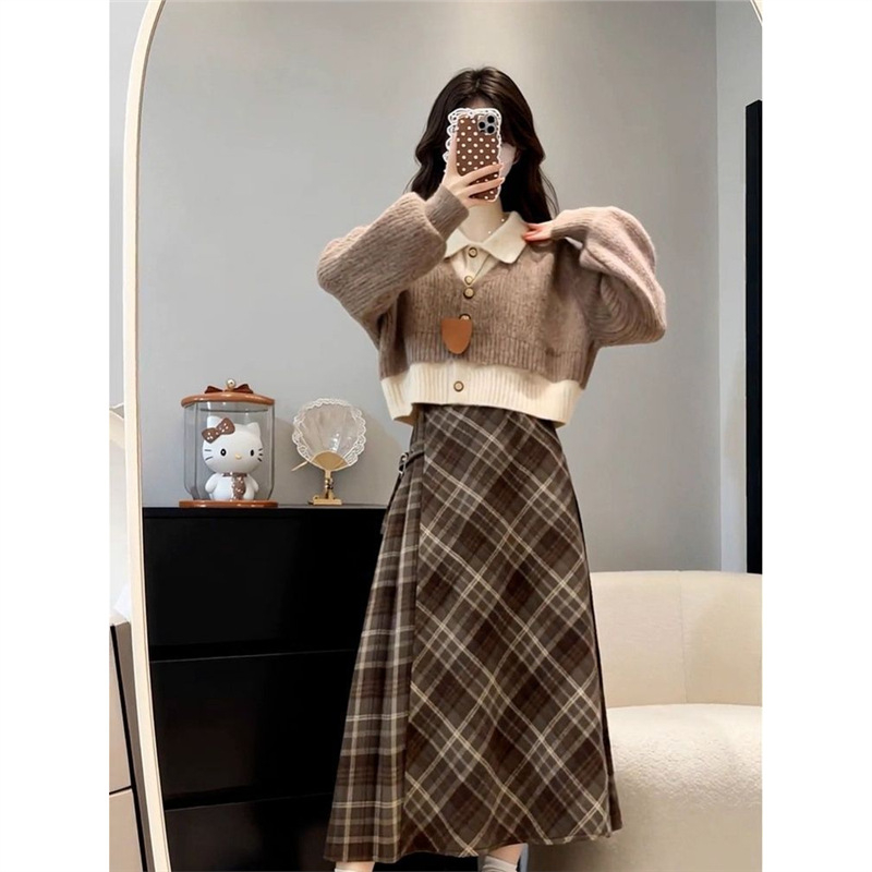 Плетен комплект рокля и пуловер с дълга пола, китайски стил, литературно ретро, пролет 2025, TR тъкан, PVC до 30%