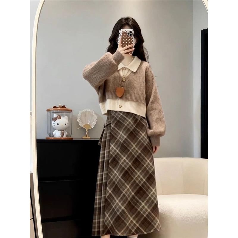 Плетен комплект рокля и пуловер с дълга пола, китайски стил, литературно ретро, пролет 2025, TR тъкан, PVC до 30%