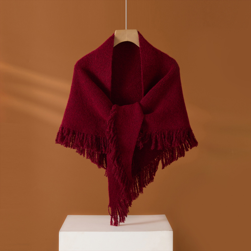 Trokutasti šal s resicama – poliester, plain weave, četiri godišnja doba
