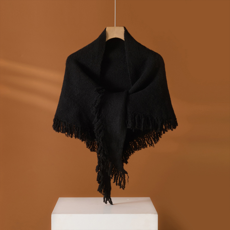 Trokutasti šal s resicama – poliester, plain weave, četiri godišnja doba