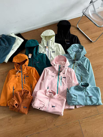 Τρία σε ένα εσωτερικό μπουφάν εξωτερικής εργασίας, με κουκούλα, αδιάβροχο, ανθεκτικό στον άνεμο, παχυμένος πολυεστέρας 60%, χειμώνας 2025