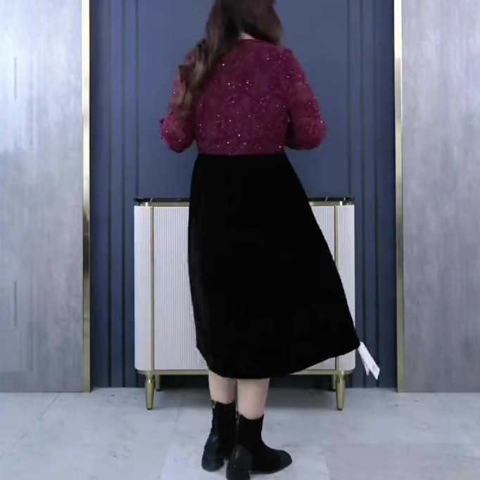 Csipke jacquard részletekkel ellátott chiffon ruha, fő anyag poliészter 90-95%, másodlagos <30%, hossz 99 cm, gyűrődő textúra, elegáns stílus, Kapok Forest márka