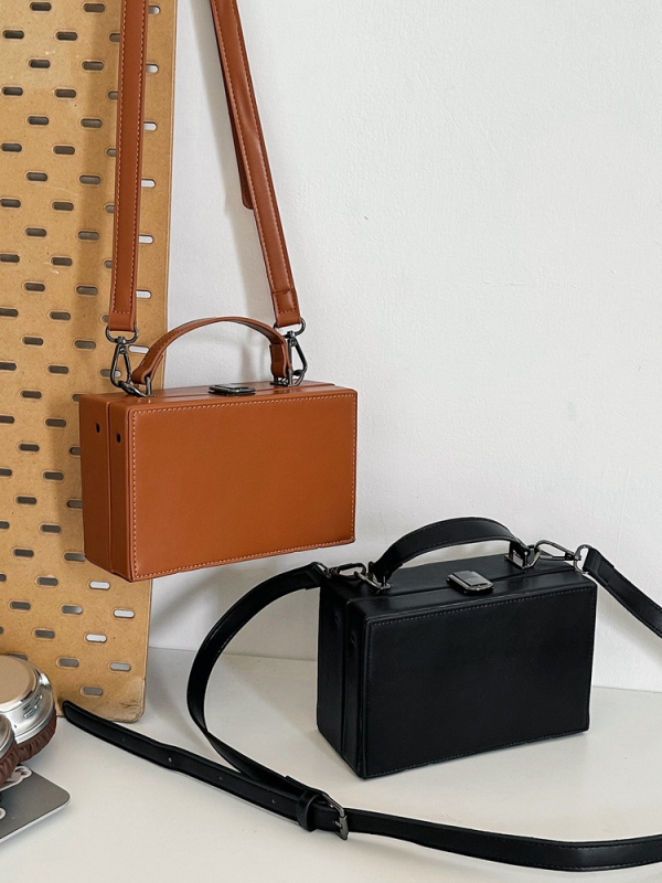 Muška crossbody torba, ulični stil, PU materijal, otporna na habanje, jednobojni uzorak, podstava PU (proljeće 2024)