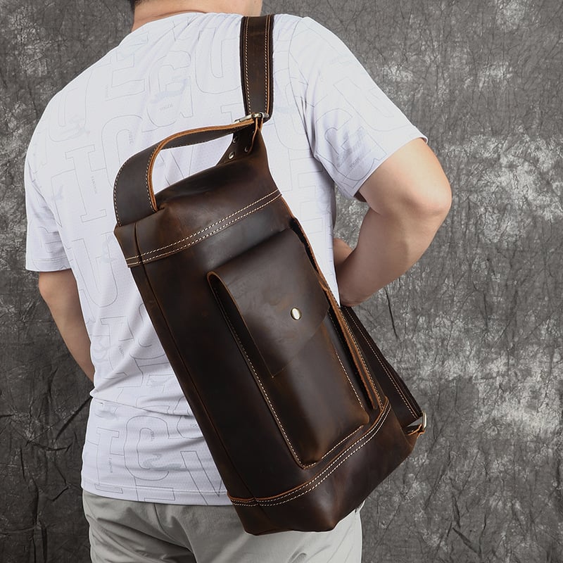 Muška vertikalna crossbody torba od prave kože - prvi sloj goveđe kože, otporna na habanje, jedne boje, podstava poliester-bavlna