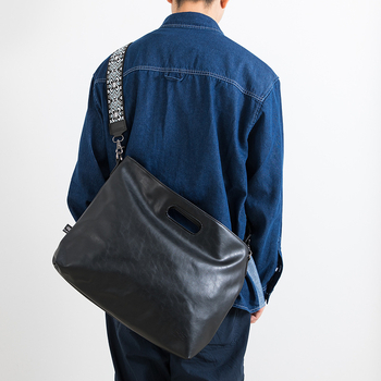 Muška PU crossbody torba, ulični stil, jednobojni uzorak, podstava od poliestera, kompatibilna s 14-inčnim prijenosnim računalom