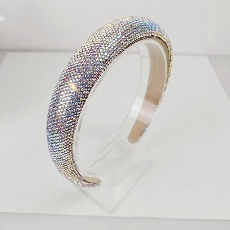 Čelenka za kosu s rhinestones i dijamantnom obradom — Four-Leaf Flower modni dodatak za žene