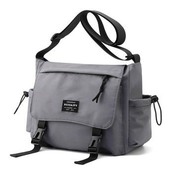 Muška crossbody torba - ulični stil, najlon, podstava od poliestera, jednobojni uzorak, pogodna za rekreacijska putovanja