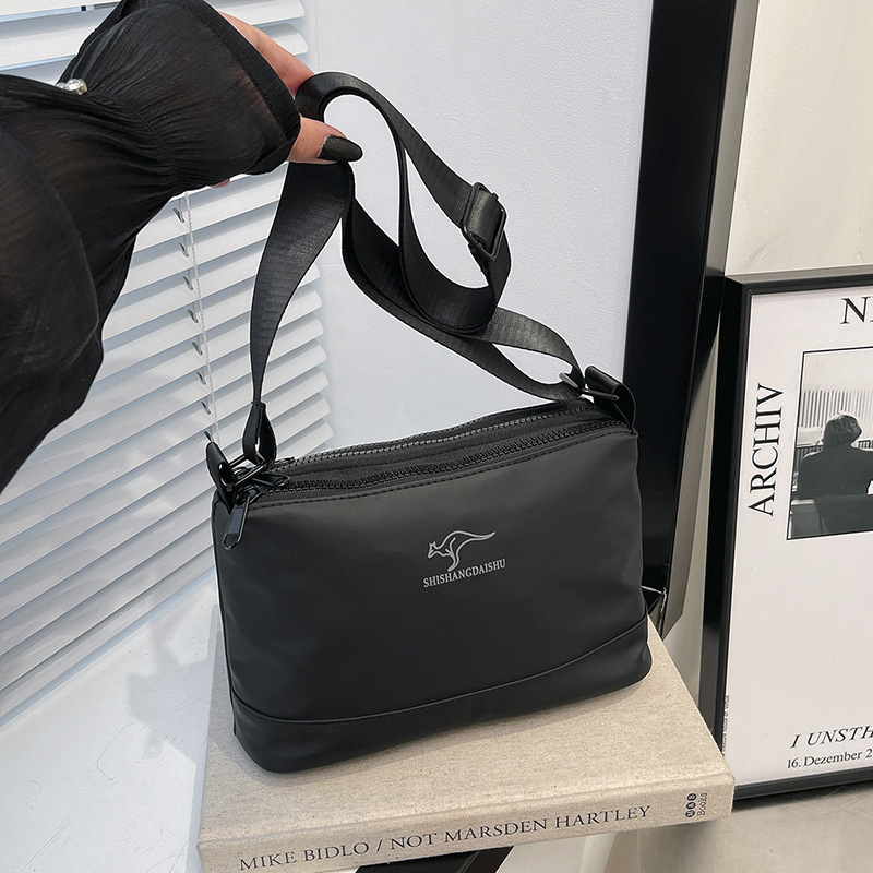 Muška crossbody torba PVC-a, otporna na habanje, uzorak s životinjskim motivom, podstava od poliestera, zima 2025