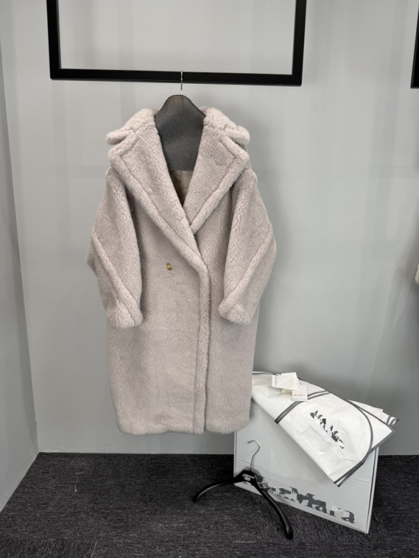 Palton Teddy Bear - Oversize lung, Brand Ry, Toamnă 2025, țesătură Woolen cu camel hair 30-50% și Wool 70-80%