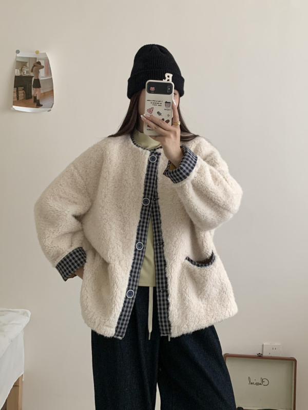 Geacă damă din fleece cu model patchwork în carouri, croială lejeră, poliester cu spandex 50-70%, iarnă 2025