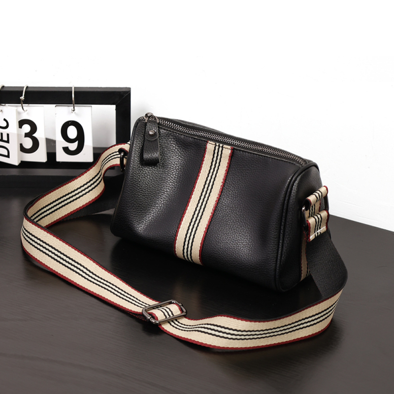 Muška crossbody torba – ulični stil, PU koža, ultralagana, podstava od poliestera, jesen 2024