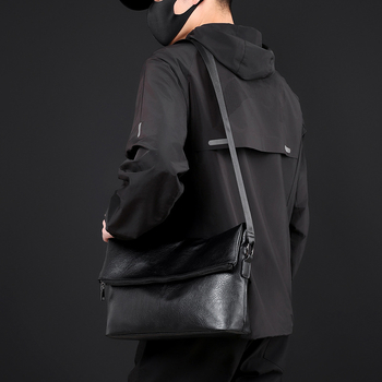 Muška crossbody torba od Oxford platna, podstava od poliestera, izlazi ljeto 2025, za poslovna putovanja