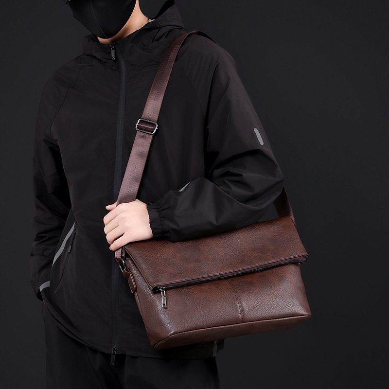 Muška crossbody torba od Oxford platna, podstava od poliestera, izlazi ljeto 2025, za poslovna putovanja