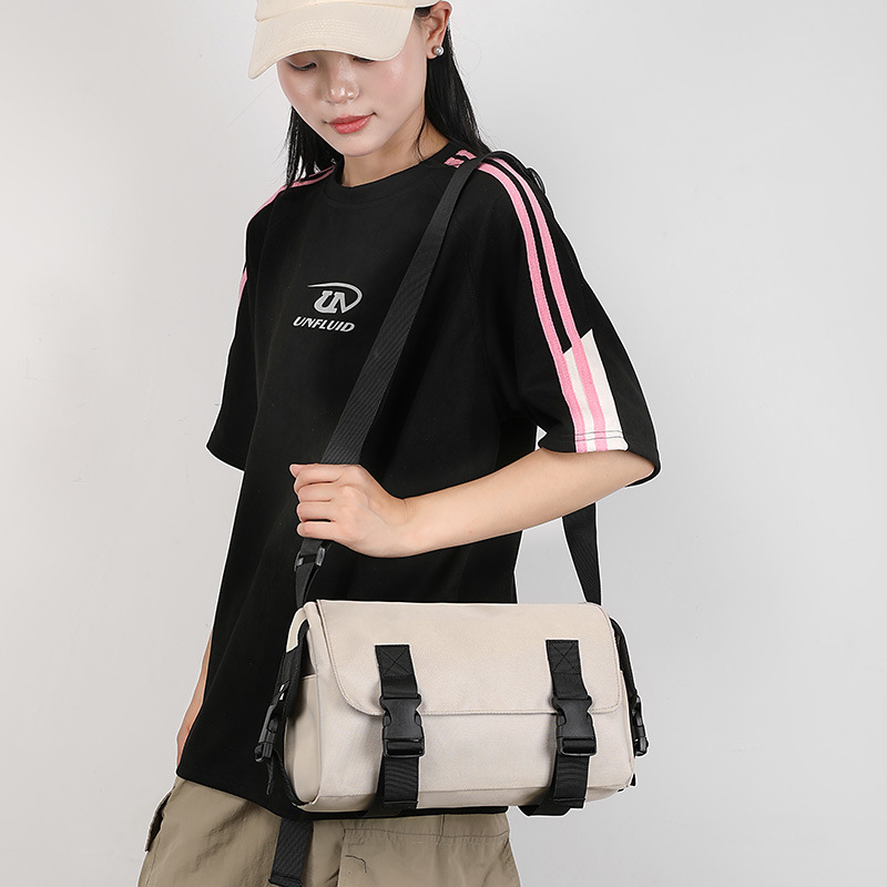 Muška crossbody torba u ulicnom stilu od najlona, otporna na habanje, podstava od poliestera, za svakodnevnu uporabu
