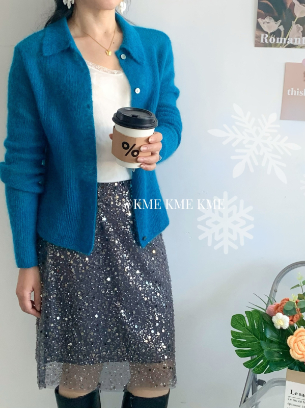 Cardigan s reverom, mohair-najlon smjesa, podstava od ovčje vune, uski kroj, rukavi felinar