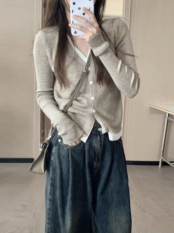 Ζακέτα, πλεκτό μείγμα βισκόζη-πολυεστέρα, V-λαιμό, μακριά μανίκια, χαλαρή εφαρμογή