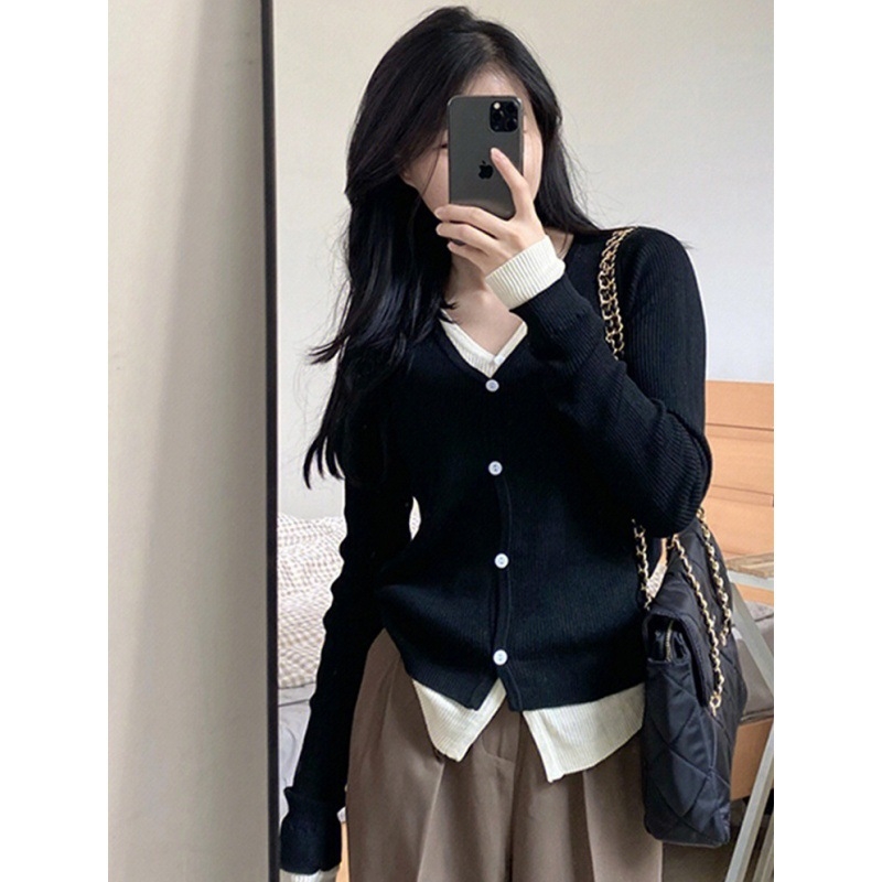 Ζακέτα, πλεκτό μείγμα βισκόζη-πολυεστέρα, V-λαιμό, μακριά μανίκια, χαλαρή εφαρμογή