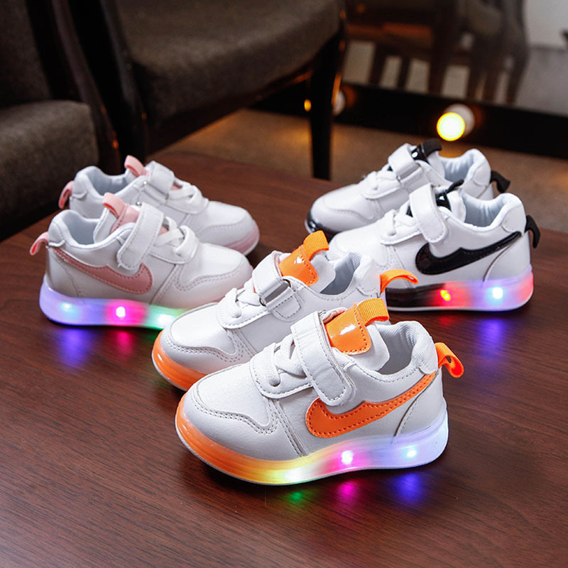 Dječje svjetleće tenisice s LED, prozračan mrežasti gornji dio, niski kroj, gumeni potplat, unisex
