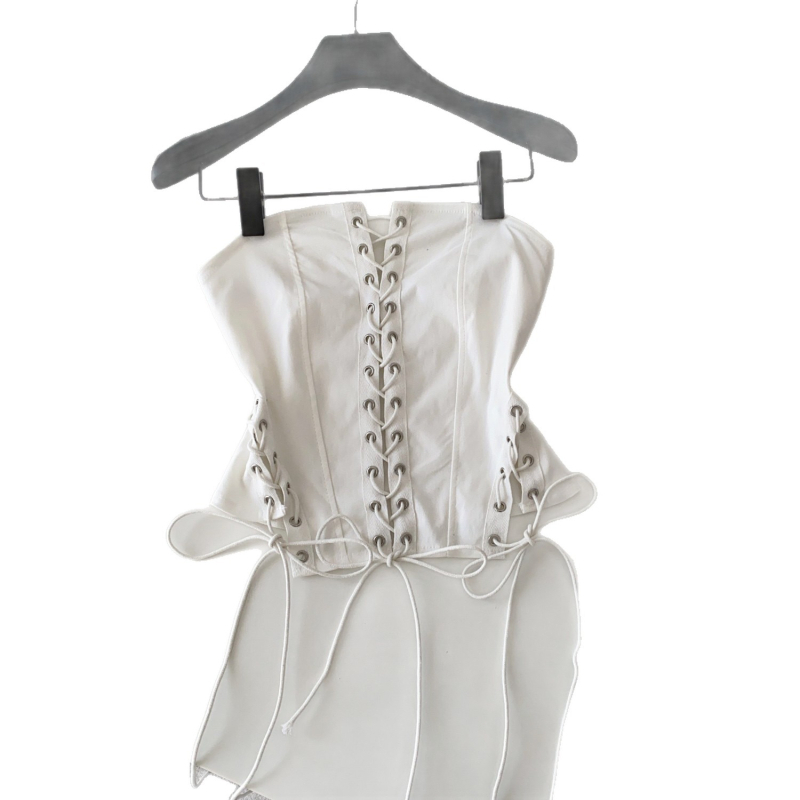 Топ без презрамки с тесен силует, полиестер, лека еластичност